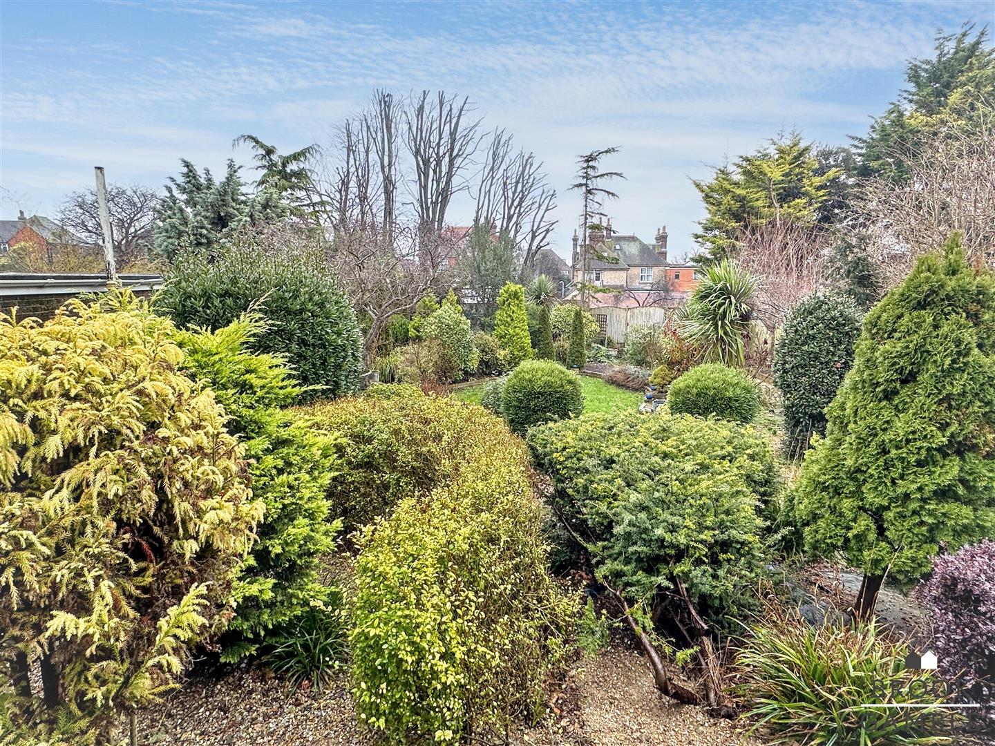 4 Bedroom House - Detached. Le Brun Road in Eastbourne, 6